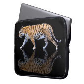 TIGER-WEG LAPTOPSCHUTZHÜLLE (Vorderseite Links)
