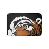 Tiger, wilde Katze auf schwarz Badematte (Vorderseite)