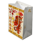 Tiger Zodiac, 2022 Chinesisches Neujahr Mittlere Geschenktüte (Rückseite Schrägansicht)