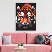 Tigergesicht in Dunkelheit Nah Leinwanddruck (Insitu (Wohnzimmer))