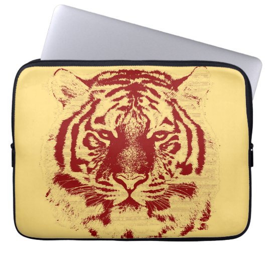 Tigergesicht Nah-up 7 Laptopschutzhülle (Vorderseite)