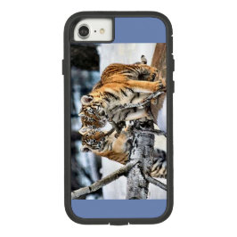 Tigerjungen iPhone 13 Hülle