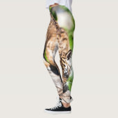 Tigerjunges, das unten Baum-Leggings klettert Leggings (Links)