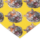 Tigerkopf-Musterdesign Gelb  Tischdecke (Schrägansicht)