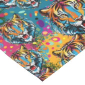 Tigerkopf-Regenbogenfarben-Farbflecken Tischdecke (Schrägansicht)