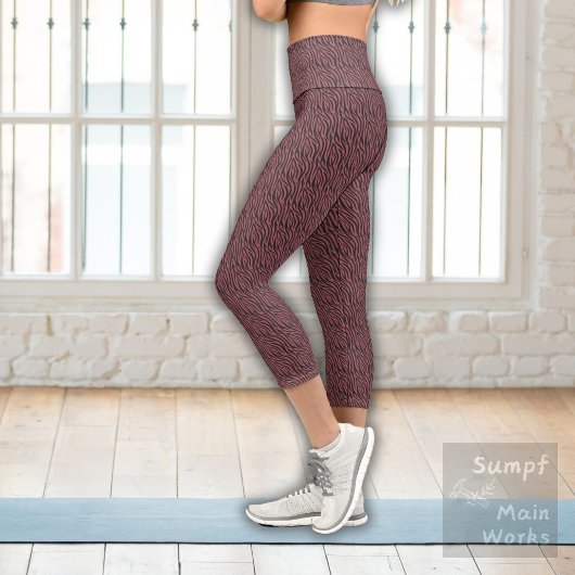 Tigermuster in Rot Capri Leggings
