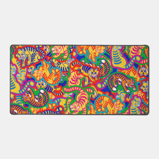 Tigers Bold colors Inugami Pink Schreibtischunterlage