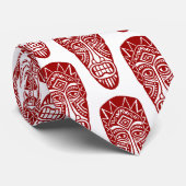 Tiki Masks - Ruby Red on White Krawatte (Gerollt)