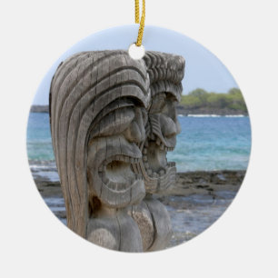Tiki Wächter in Kona, Hawaii - Verzierung Keramikornament