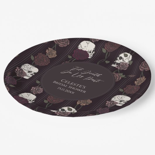’Til Death Do Us Part Gothic Skull & Rose Wedding Pappteller (Schrägansicht)