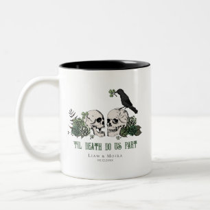 Til Death Gothic St Patricks Day Floral Skull Zweifarbige Tasse