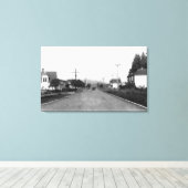 Tillamook, Oregon Residential Street Scene Leinwanddruck (Insitu (Holzboden))