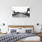 Tillamook, Oregon Residential Street Scene Leinwanddruck (Insitu (Schlafzimmer))