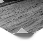 Tillamook Rock, dominiert von seinem Leuchtturm Poster (Ecke)