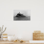 Tillamook Rock, dominiert von seinem Leuchtturm Poster (Küche)