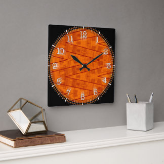 Time and illustrated art on your wall. quadratische wanduhr
