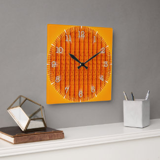Time and illustrated art on your wall. quadratische wanduhr