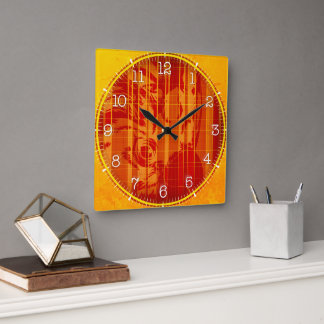 Time and illustrated art on your wall. quadratische wanduhr