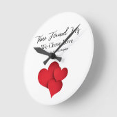 Time Found Us We Chose Love Valentine Quote Runde Wanduhr (Winkel)