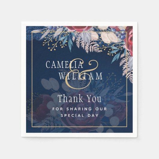 Timeless Blue Burgundy Floral Lace Wedding Serviette (Vorderseite)