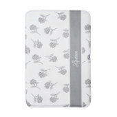 Timeless Botanical Bloom Soft Grey Monogram  Badematte (Vorderseite Vertikal)