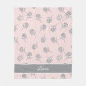 Timeless Botanical Bloom Soft Pink Monogram  Fleec Fleecedecke (Vorderseite)