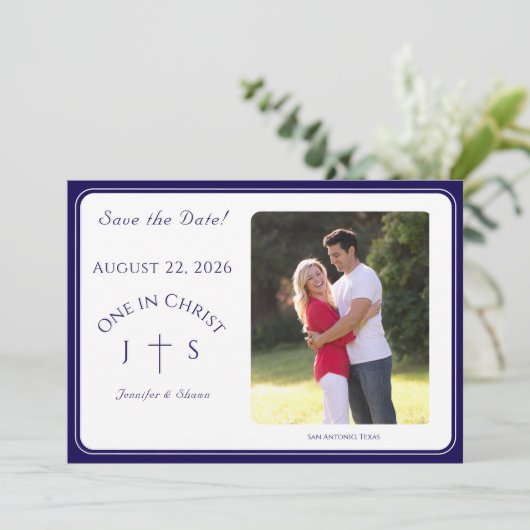 Timeless Catholic Monogrammed Wedding  Save The Date (Stehend Vorderseite)
