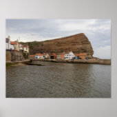 Timeless Charm of Staithes Harbour Poster (Vorne)