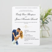 Timeless Elegance Wedding Golden Romance Couple Einladung (Stehend Vorderseite)