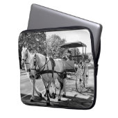 Timeless Journey Laptopschutzhülle (Vorderseite Links)