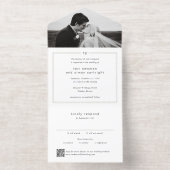 Timeless Monogram QR Code Modern Wedding All-in-One-Einladung (Innenseite)