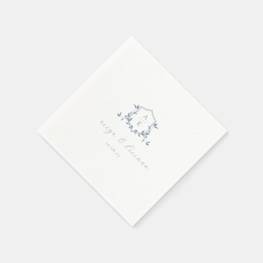 Timeless Vines Dusty Blue Crest Wedding Monogram Serviette (Ecke)