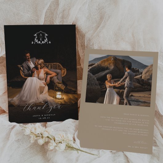 Timeless Vines Monogram Crest Wedding Photo Dankeskarte
