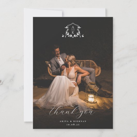 Timeless Vines Monogram Crest Wedding Photo Dankeskarte (Vorderseite)