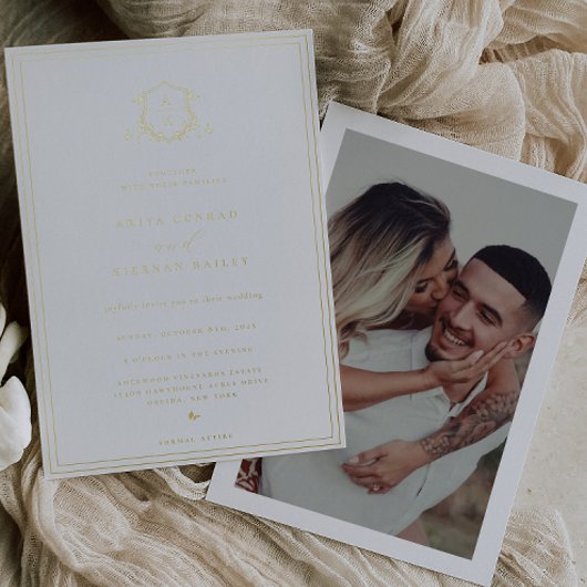 Timeless Vines Monogram Wedding Crest Folieneinladung