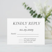Timeless White Elegant Wedding RSVP Card Karte (Stehend Vorderseite)