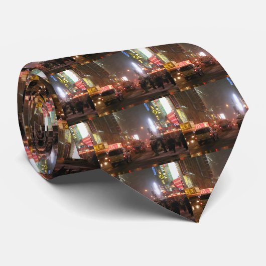 Times Square auf 42. Straße Krawatte (Gerollt)