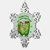 Tink mit Pickle, den wir erwarten Schneeflocken Zinn-Ornament (Rechts)