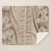 TINO bestickte Rose Blanket Sherpadecke (Vorderseite (Horizontal))
