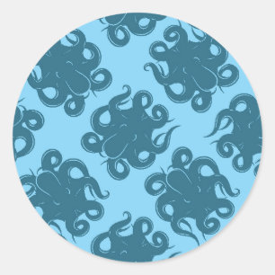 Tintenfisch auf Blauem Muster Runder Aufkleber