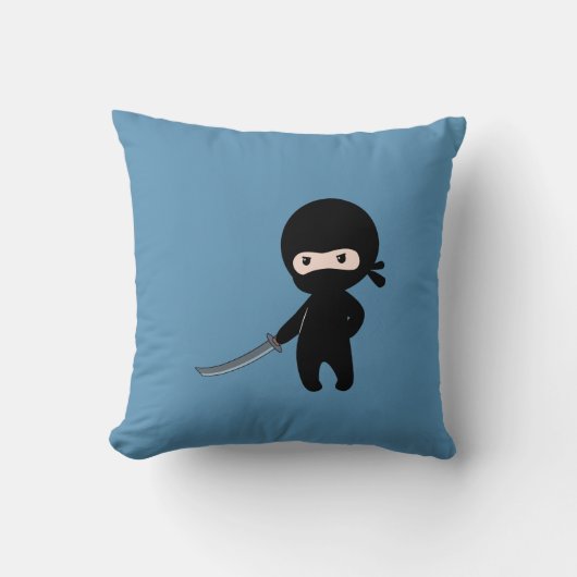 Tiny Angry Ninja auf Blue Kissen (Vorderseite)