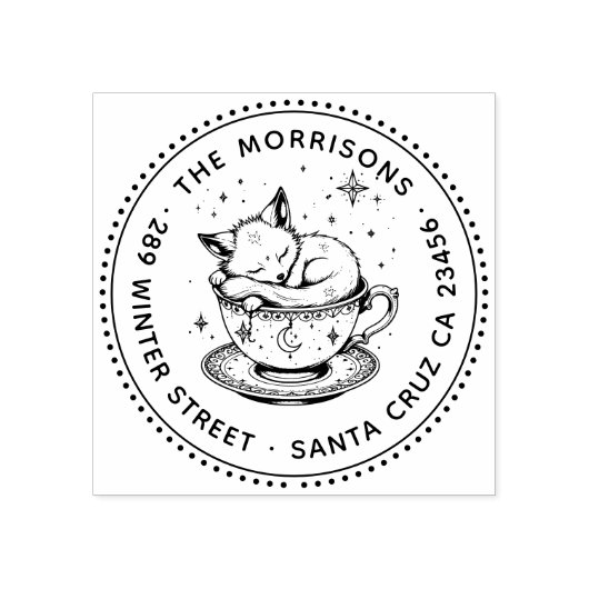 Tiny Baby Fox schläft in Tee Cup Rücksendeadresse Gummistempel (Prägung)