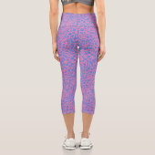 Tiny Blume Pattern.Blue 02.b Pink BG Capri Leggings (Rückseite)