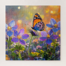 Tiny Butterfly On Wildblumen bei Sunrise
