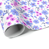 Tiny cute white blue pink floral pattern geschenkpapier (Rolleneckpunkt)