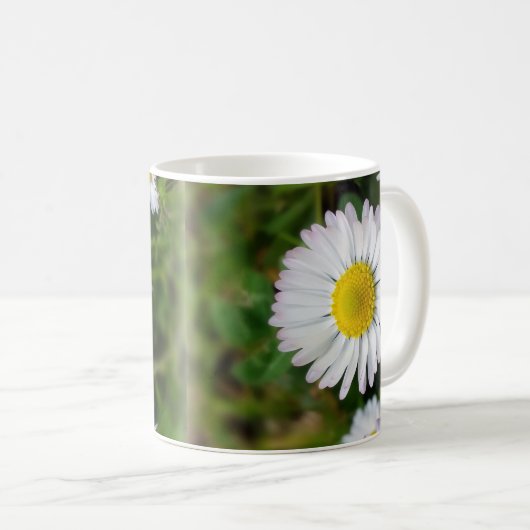 Tiny Daisies Kaffeetasse (VorderseiteRechts)