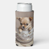 Tiny Delight: Chihuahua Puppy in einem Teacup Selters Dosenkühler (Seltzer Vorderseite)