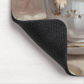 Tiny Delight: Chihuahua-Welpe in einem Teacup, Mousepad (Ecke)