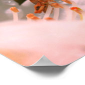 Tiny Grasshopper auf der Blume der weißen Azalea Poster (Ecke)