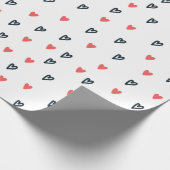 Tiny Hearts Red and Black Valentine's Day Geschenkpapier (Ecke)